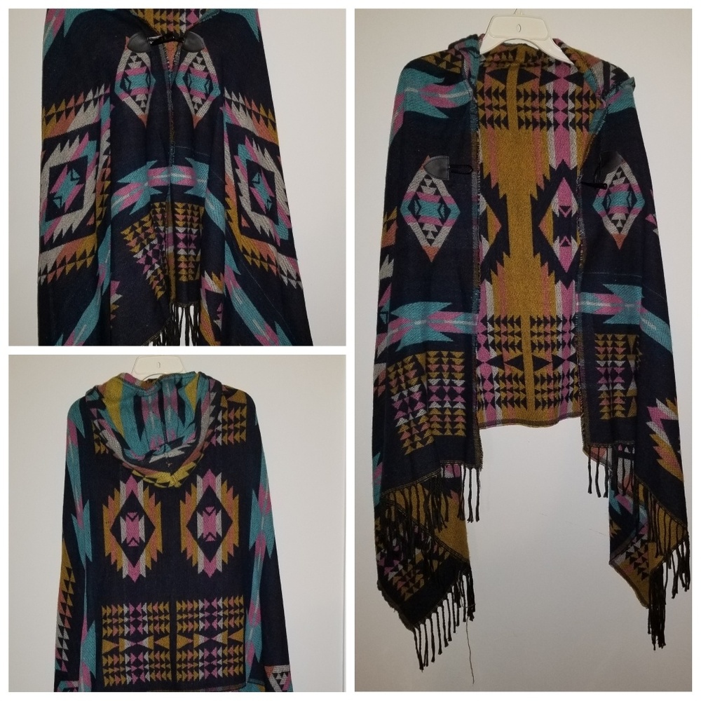 Hooded Poncho/Cape